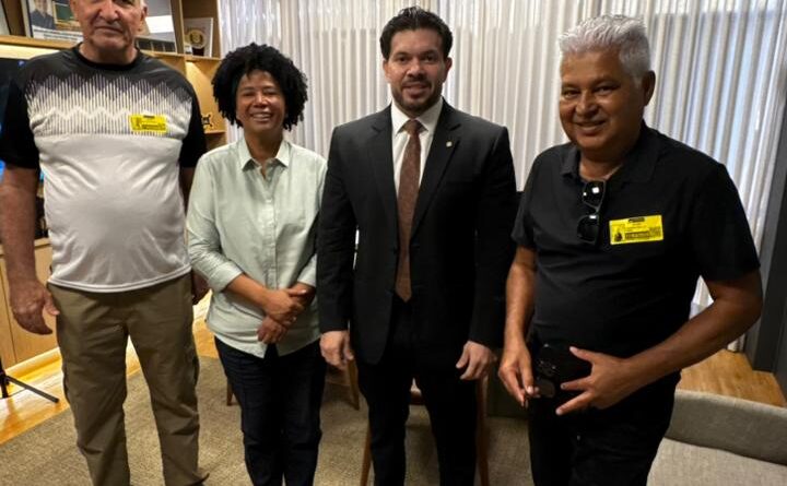 Sílvia Cristina se reúne com deputado relator da PEC 47 da transposição na CCJ da Câmara