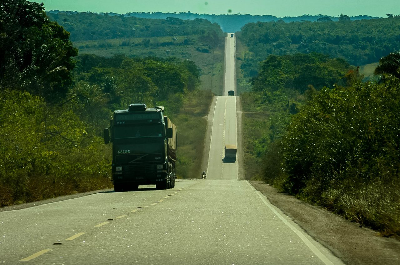 Deputada Dra. Taíssa exige ação urgente do DNIT para recuperação da BR-364 em Rondônia