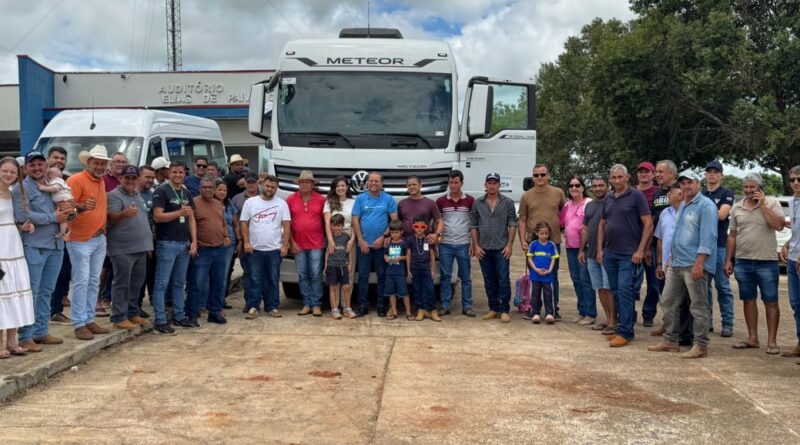 Deputado Cirone Deiró garante recursos para caminhão e implementos agrícolas em Rondônia - recursos para agricultura em Rondônia