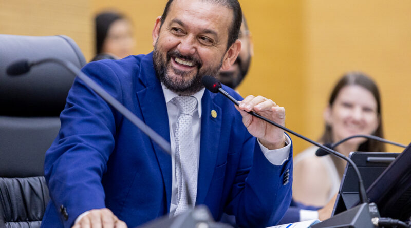 Deputado Laerte Gomes homenageia servidores do DER-RO e concede título a Cel. Eder Fernandes - homenagem servidores DER-RO
