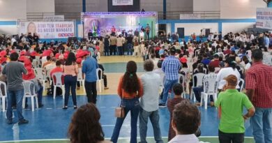 Entrega de títulos de terra em Ji-Paraná garante segurança jurídica a centenas de famílias do Setor Chacareiro do Aeroporto