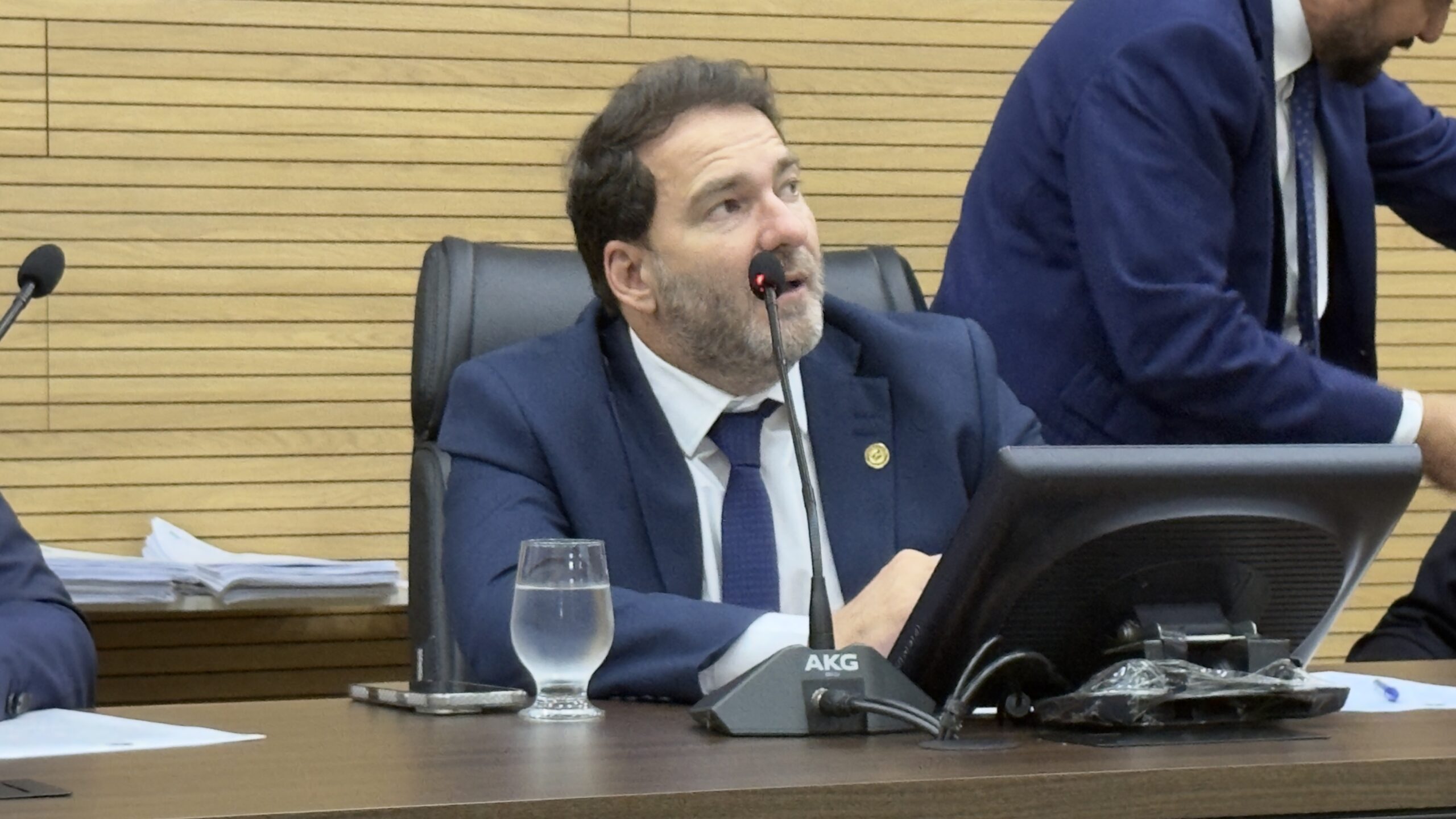 Instalação de lombada na RO-408 é solicitada para aumentar segurança de moradores