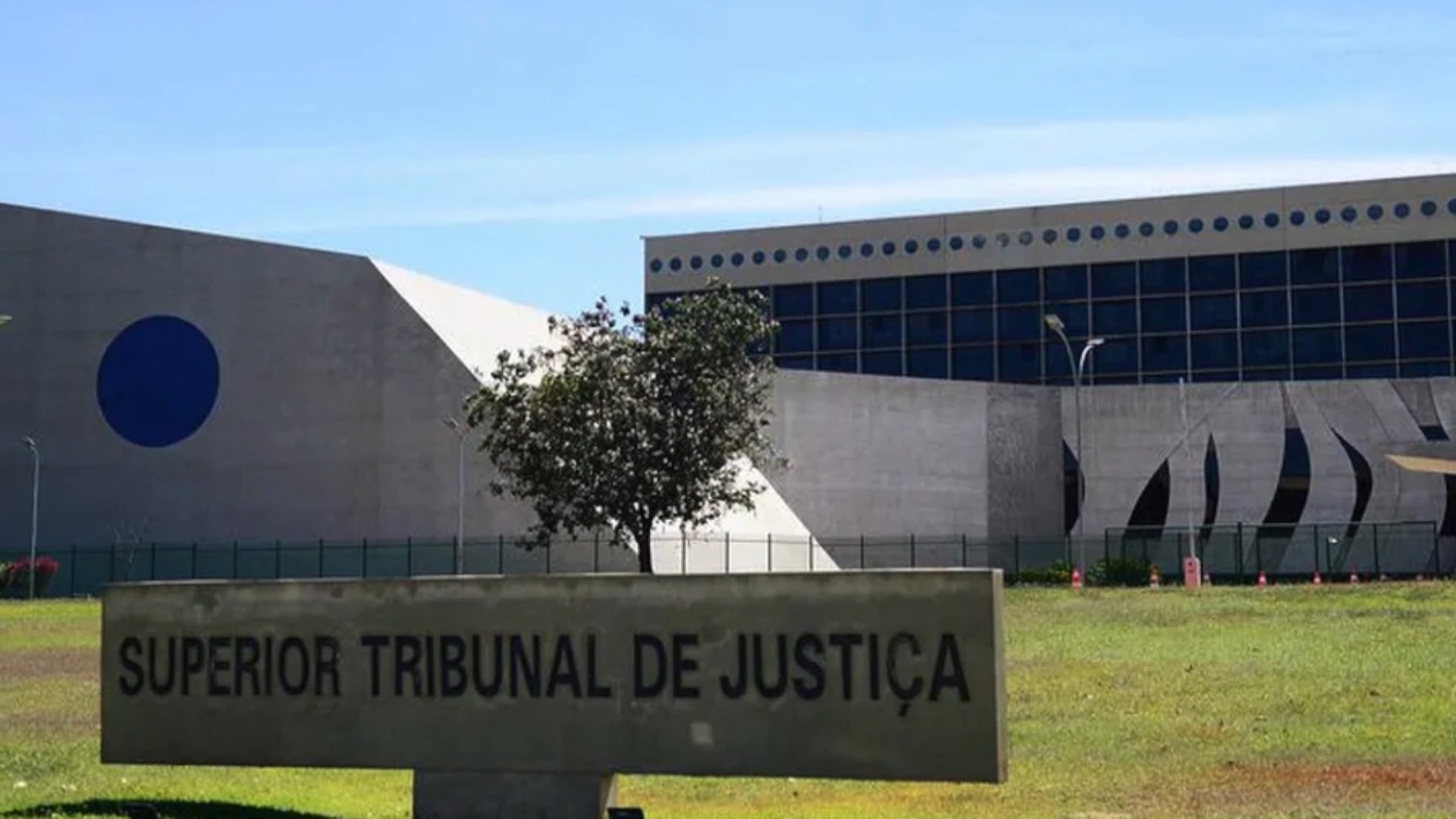 PF cumpre mandado contra ex-servidor do STJ suspeito de venda de sentenças