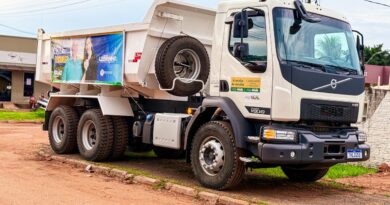 Vista Alegre recebe caminhão caçamba para infraestrutura com apoio da deputada Gislaine Lebrinha - caminhão caçamba Vista Alegre