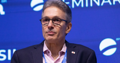 Zema renuncia ao governo de Minas Gerais para iniciar pré-campanha presidencial em 2026 - Zema renuncia governo Minas Gerais