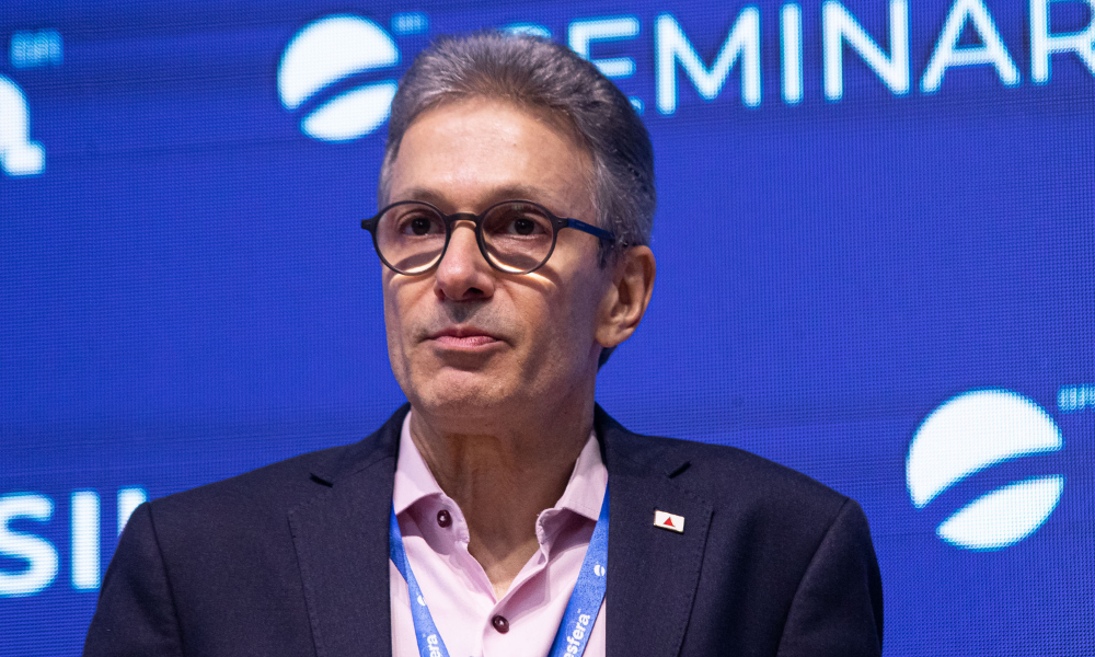 Zema renuncia ao governo de Minas Gerais para iniciar pré-campanha presidencial em 2026 - Zema renuncia governo Minas Gerais