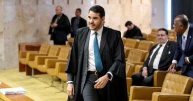 Senador Weverton apresenta parecer favorável à indicação de Jorge Messias ao STF