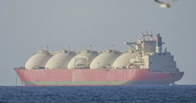 Preço do petróleo recua 10% após reabertura do Estreito de Ormuz em trégua no Oriente Médio