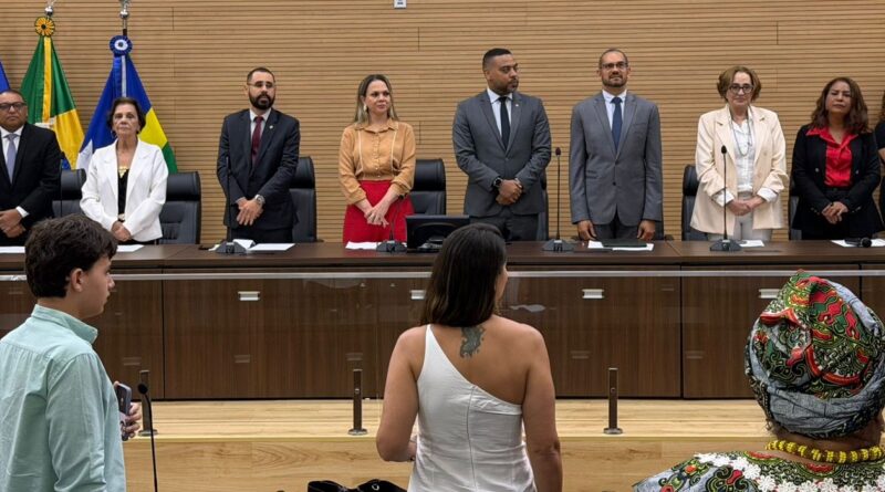 Cláudia de Jesus homenageia lideranças em direitos, educação e igualdade racial em Rondônia - homenagem lideranças direitos educação Rondônia