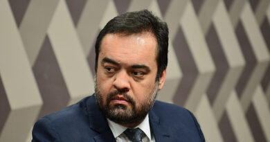 CPI do Crime Organizado ouve ex-governador Cláudio Castro e vota relatório final na próxima terça