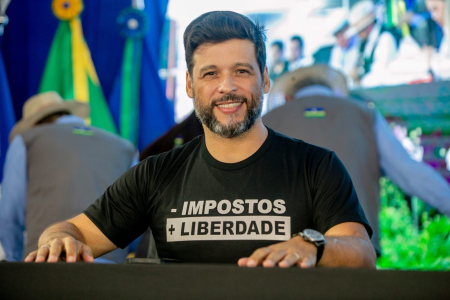 Deputado Delegado Camargo pede adesão de Rondônia a programa que reduz preço do diesel - redução do preço do diesel em Rondônia