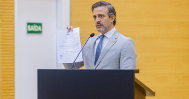 Deputado Delegado Lucas anuncia contratação para reconstrução do pátio da Escola Buriti em Rondônia