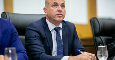 Deputado Ismael Crispin propõe regulamentação do bronzeamento artificial em Rondônia para valorizar trabalhadores