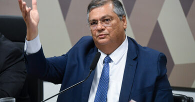 Fim da aposentadoria compulsória para juízes é discutido na CCJ do Senado