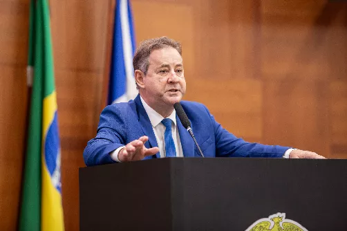 Lei em Mato Grosso torna obrigatório colete balístico flutuante para policiais em operações aquáticas