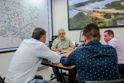 Mais de R$ 1,5 milhão garantidos para obras de infraestrutura em Poconé via articulação de Botelho