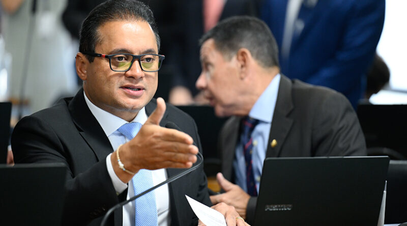 Projeto aprovado no Senado garante emissão gratuita de documentos para pessoas em situação de rua