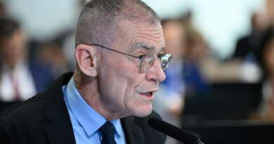 Senado aprova redução da jornada de enfermeiros para 36 horas semanais