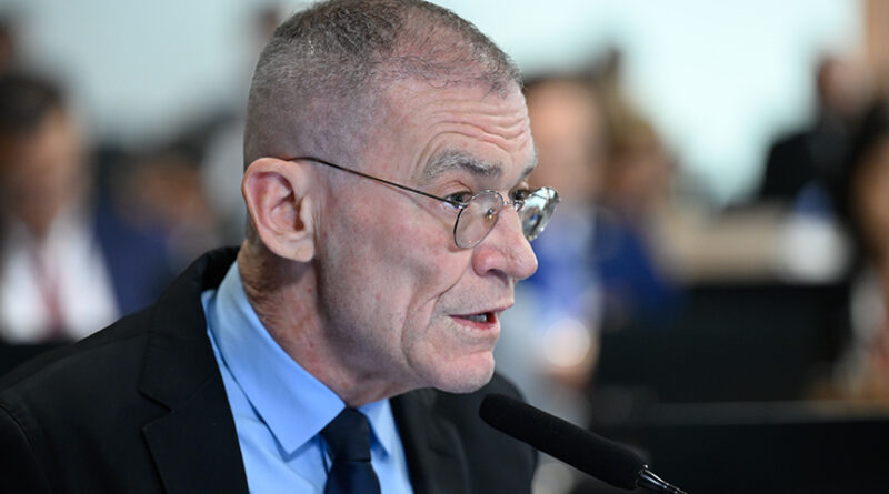 Senado aprova redução da jornada de enfermeiros para 36 horas semanais