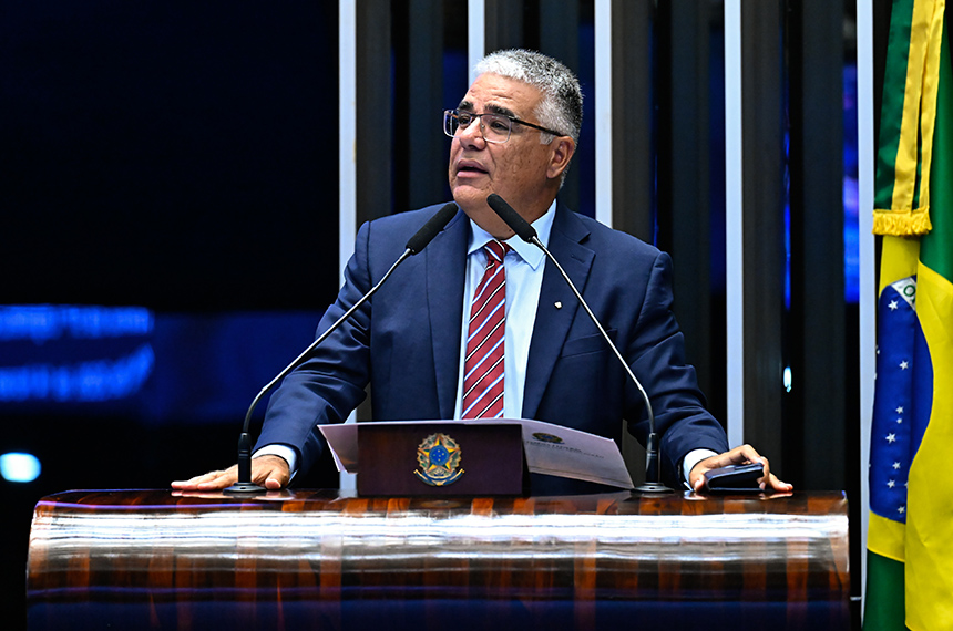 Senador Eduardo Girão critica retomada do julgamento sobre delação premiada no STF