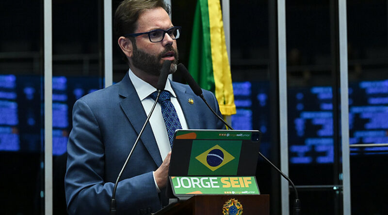 Senador Jorge Seif pede sessão do Congresso para discutir veto à dosimetria das penas do 8 de janeiro