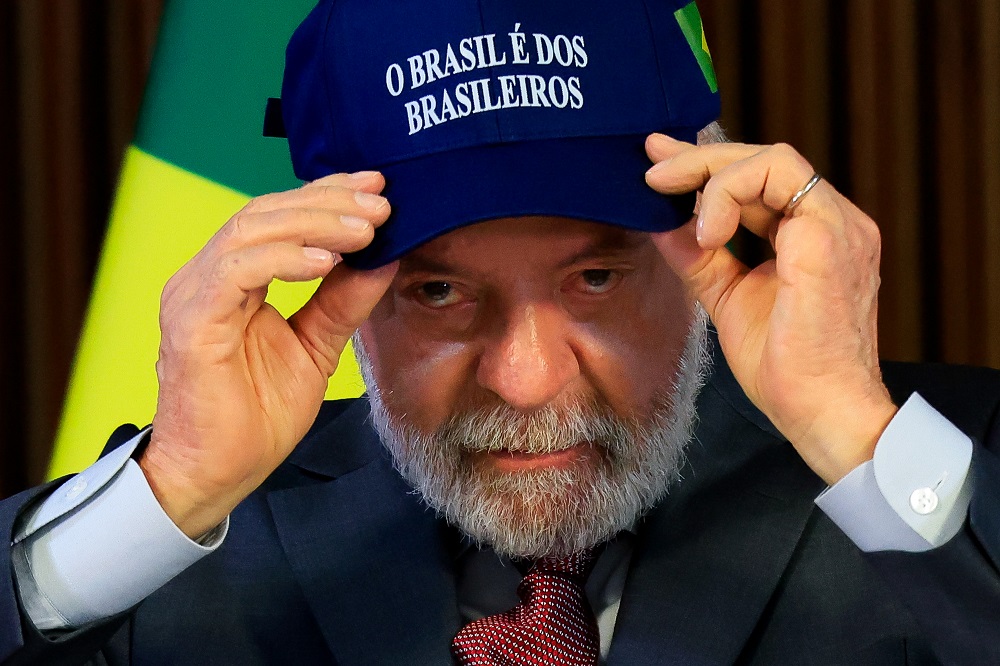 Três ministros deixam governo Lula para disputar eleições de 2026