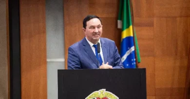 Valdir Barranco defende igualdade salarial e benefícios para professores de Mato Grosso - valorização dos professores em Mato Grosso