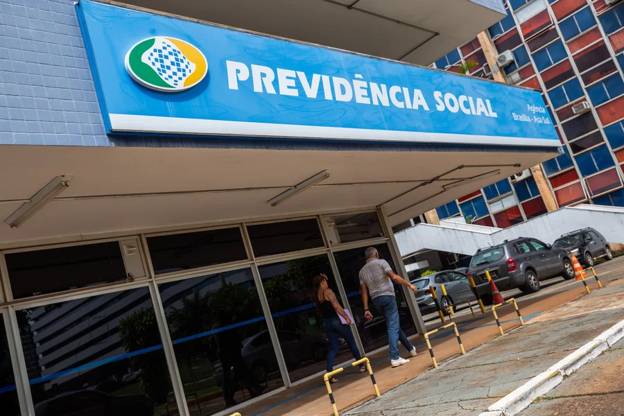 Vazamento no INSS expõe dados de 2,8 milhões de CPFs, 98% de falecidos, alerta Dataprev - vazamento de dados INSS