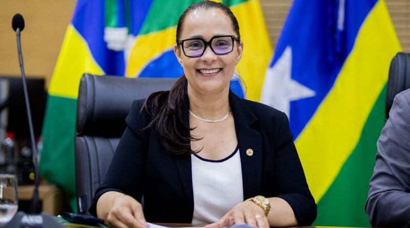 Tá na conta: recurso destinado pela deputada Rosangela Donadon garante reforma da Escola Clair da Silva Weyh em Colorado do Oeste