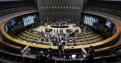 Congresso deve derrubar vetos de Lula e liberar repasses a municípios no período eleitoral