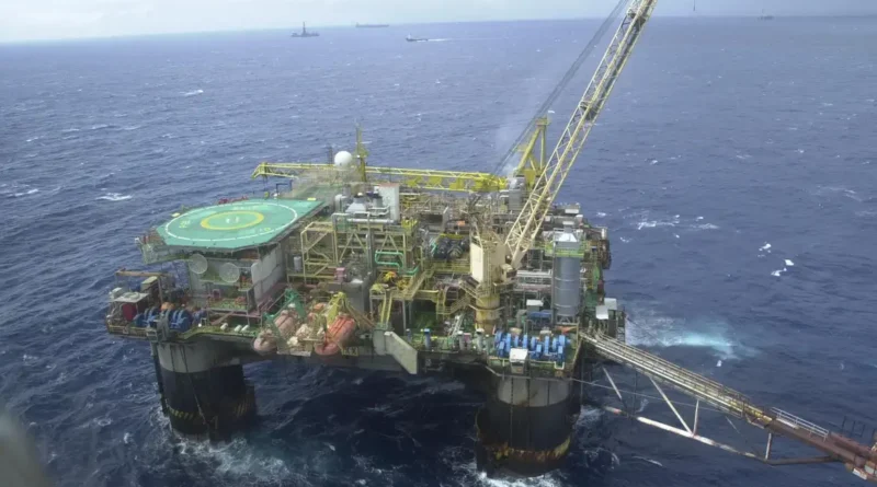 Brasil registra recorde na produção de petróleo em meio à guerra no Irã - produção de petróleo no Brasil