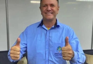 Luizinho Goebel destina recurso no valor de R$ 70 mil para equipamentos de informática da APAE de Buritis