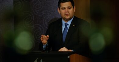Entenda as diferenças entre as PECs sobre jornada de trabalho e o fim da escala 6x1 - PEC jornada de trabalho
