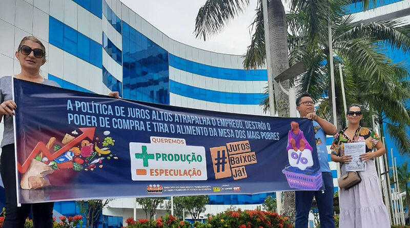 Bancários de Rondônia vão às ruas lutar contra a maior taxa de juros do planeta