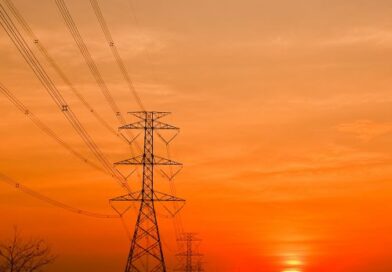 Concessionária de energia em Rondônia é condenada a indenizar cliente por oscilação na rede elétrica